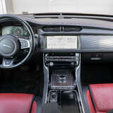 Jaguar XF 2.0 D 4WD AT (240 л.с.) R-Sport