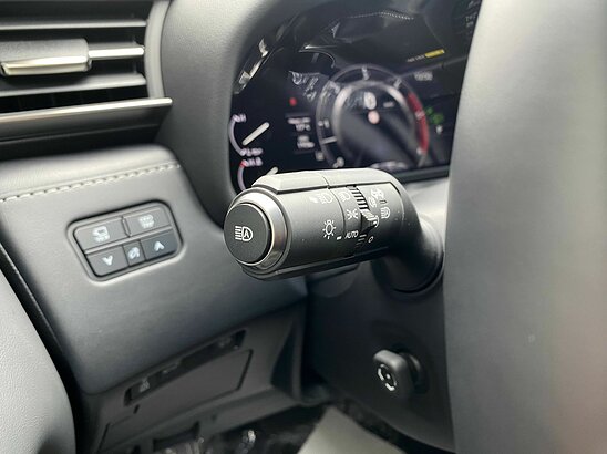 Lexus LX LX 500d 3.3 D AT (300 л.с.) Luxury