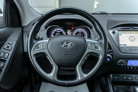 Hyundai ix35 2.0 4WD AT (150 л.с.)