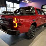 Toyota Hilux 4.0 4WD AT (238 л.с.) Base