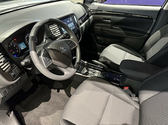 Mitsubishi Outlander Sport 2.0 CVT (150 л.с.) Базовая