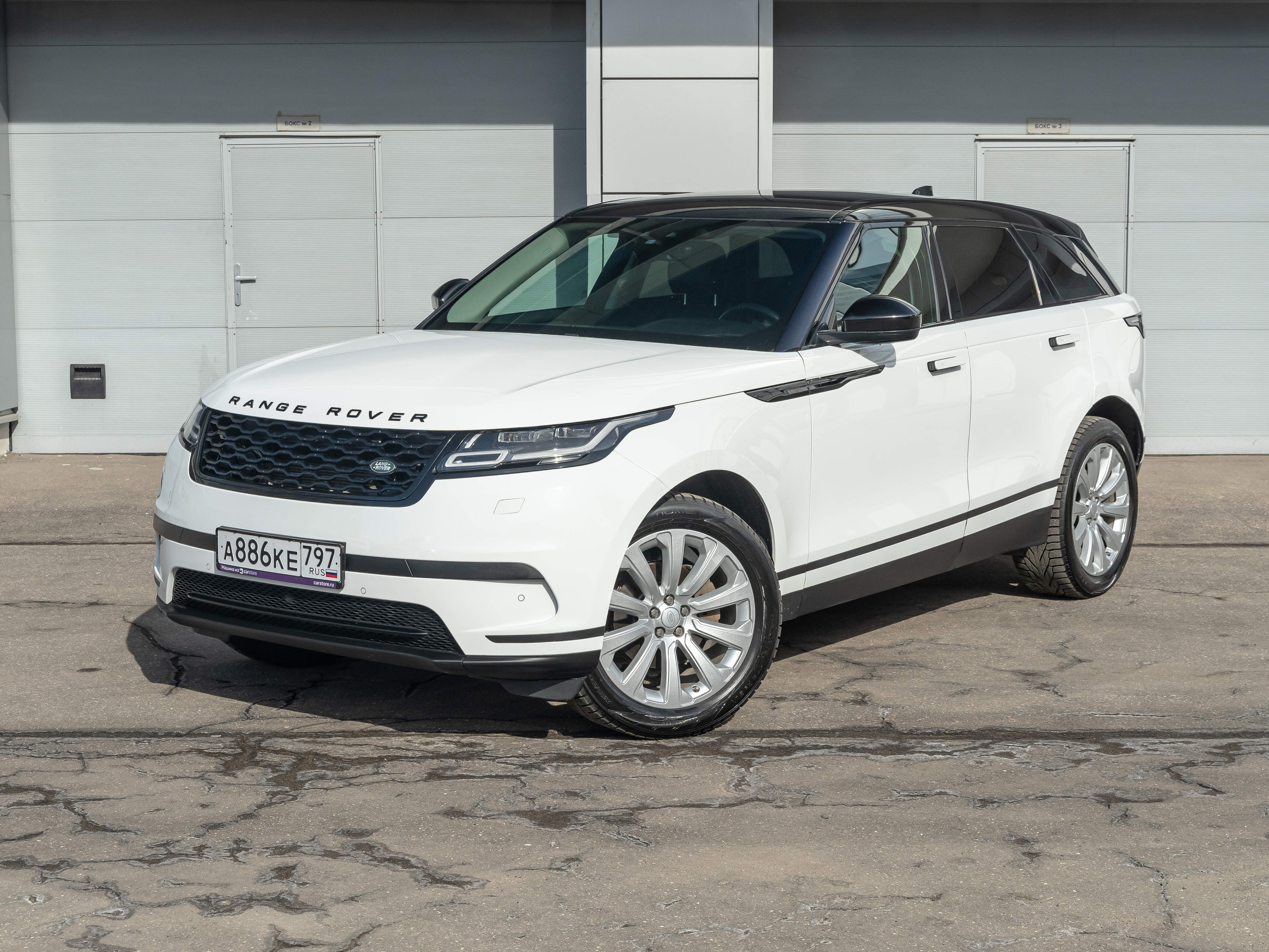 Купить Land Rover Range Rover Velar D180 2.0 AT (180 л.с.) #96 в Москве за  3390000 руб.