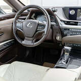 Lexus ES ES 250 2.5 AT (184 л.с.) Premium +