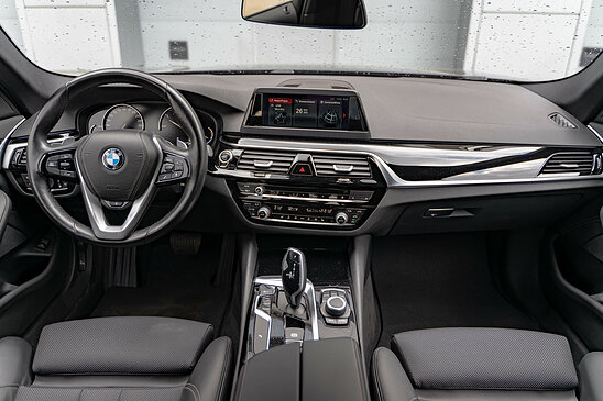 BMW 5 серия 520d 2.0 Steptronic (190 л.с.) Base