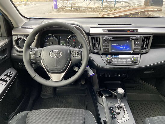 Toyota RAV4 2.5 AWD AT (180 л.с.) Comfort Plus