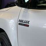 Toyota Hilux 2.4 D-4D 4WD AT (150 л.с.) Базовая
