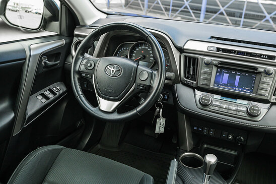 Toyota RAV4 2.0 4WD CVT (146 л.с.) Elegance Plus