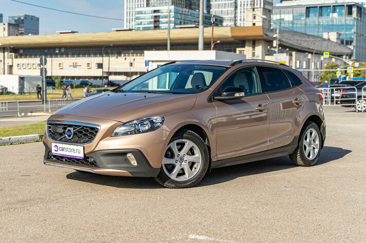Volvo V40 Cross Country 1.6 D2 AT (114 л.с.) Momentum