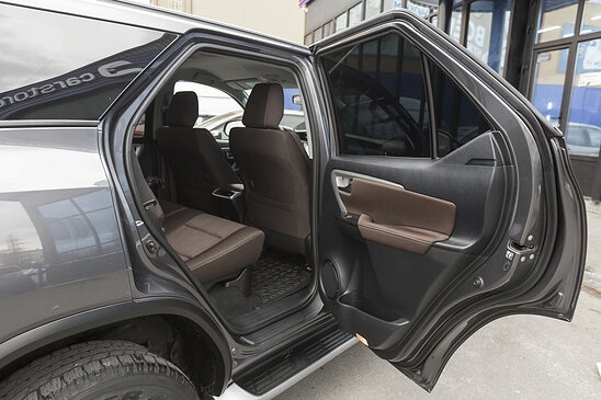 Toyota Fortuner 2.8 D 4WD AT (177 л.с.) Элеганс