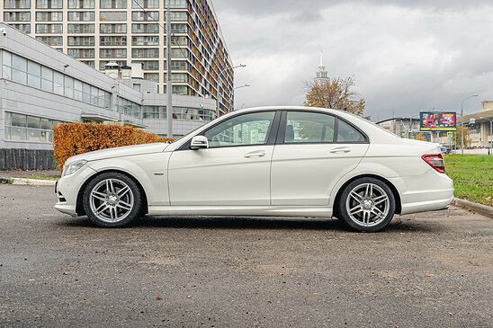 Mercedes-Benz C-класс C 180 1.8 7G-Tronic (156 л.с.) Особая серия