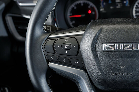 Isuzu D-Max 3.0 D 4WD AT (190 л.с.) Premium AT