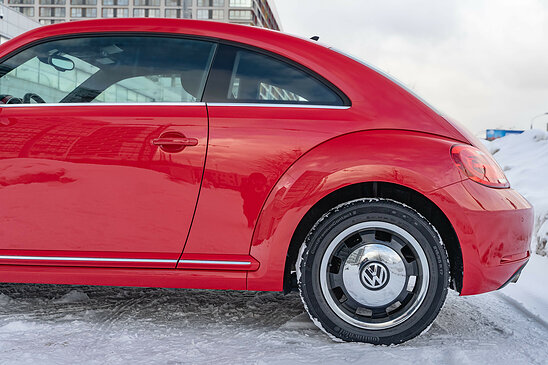Volkswagen Beetle 1.2 TSI DSG (105 л.с.) Design