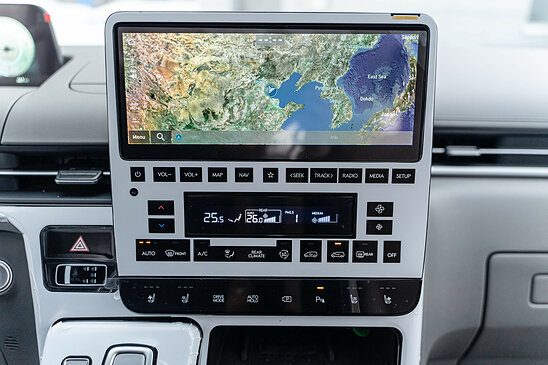 Hyundai Staria 2.2 VGT 4WD AT (177 л.с.) Premium