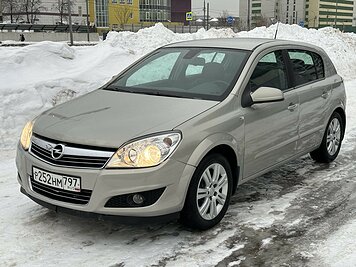 Opel Astra 1.8 AT (140 л.с.) Cosmo