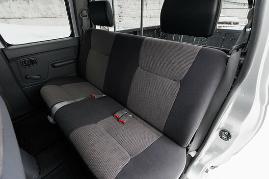 Nissan NP300 2.5 dCi 4WD MT (133 л.с.) Comfort