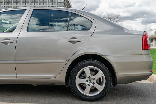 Skoda Octavia 1.8 TSI AT (152 л.с.) Elegance