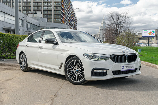 BMW 5 серия 530d 3.0 xDrive Steptronic (249 л.с.) M Sport