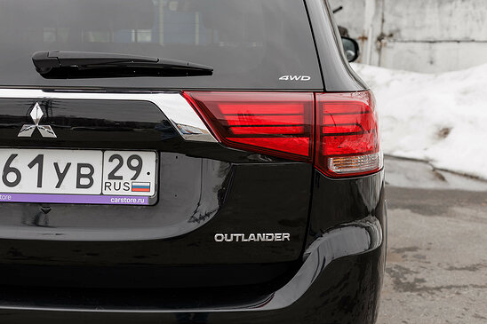 Mitsubishi Outlander 2.0 4WD CVT (146 л.с.) Intense+ (7 мест)