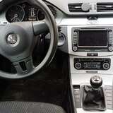 Volkswagen Passat 1.6 TDI MT (105 л.с)