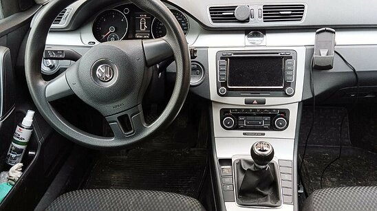 Volkswagen Passat 1.6 TDI MT (105 л.с)