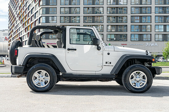 Jeep Wrangler 3.8 AT (199 л.с.)