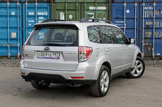 Subaru Forester 2.5 4WD MT (230 л.с.) XT