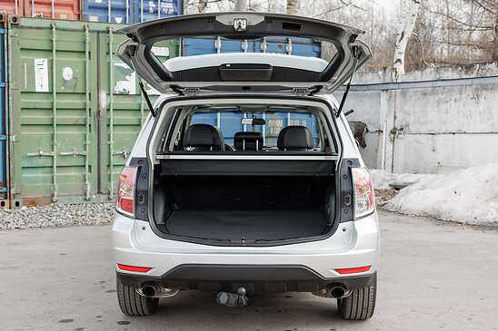 Subaru Forester 2.5 4WD MT (230 л.с.) XT