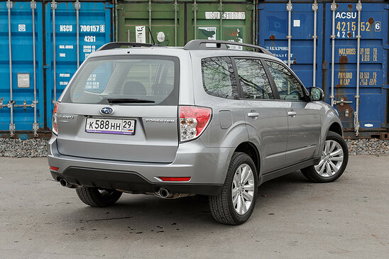 Subaru Forester 2.5 4WD MT (172 л.с.) XS