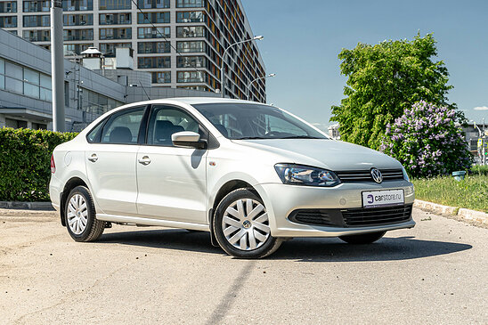 Volkswagen Polo 1.6 MPI MT (105 л.с.)