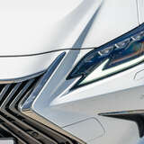 Lexus ES ES 250 2.5 AT (200 л.с.) Premium