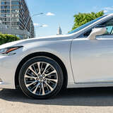 Lexus ES ES 250 2.5 AT (200 л.с.) Premium