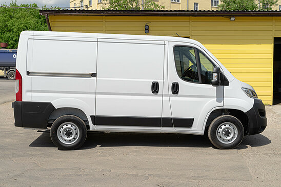 FIAT Ducato 2.3 TD MT (130 л.с.)