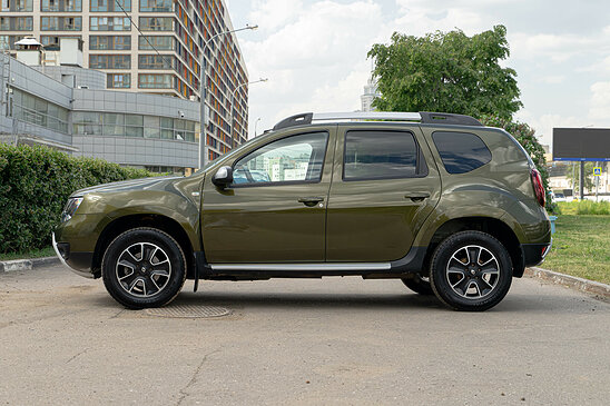 Renault Duster 2.0 4WD AT (143 л.с.) Luxe Privilege