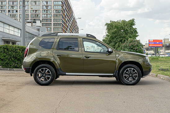 Renault Duster 2.0 4WD AT (143 л.с.) Luxe Privilege