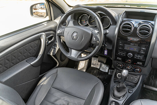 Renault Duster 2.0 4WD AT (143 л.с.) Luxe Privilege