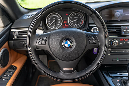 BMW 3 серия 325i 2.5 AT (218 л.с.)