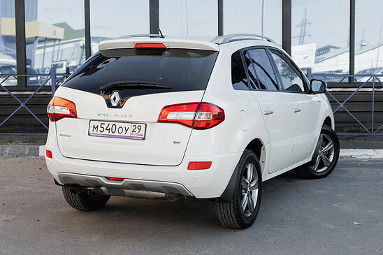 Renault Koleos 2.5 4WD CVT (171 л.с.) Bose® Edition