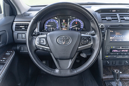 Toyota Camry 2.5 AT (181 л.с.) Элеганс Плюс