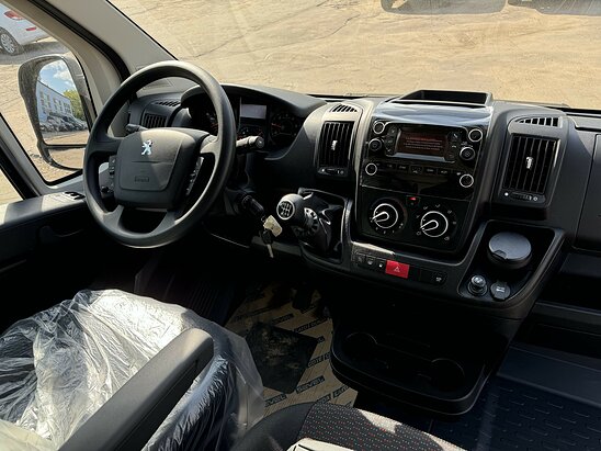 Peugeot Boxer 2.2 HDi MT (130 л.с.)