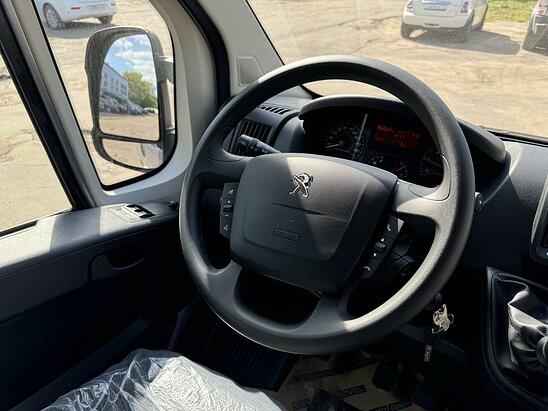 Peugeot Boxer 2.2 HDi MT (130 л.с.)