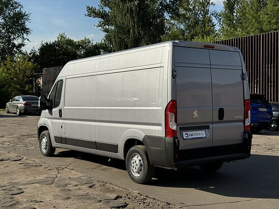 Peugeot Boxer 2.2 HDi MT (130 л.с.)