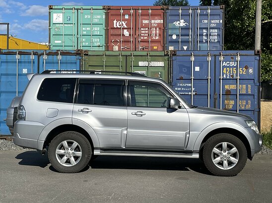 Mitsubishi Pajero 3.0 4WD AT (178 л.с.) Instyle