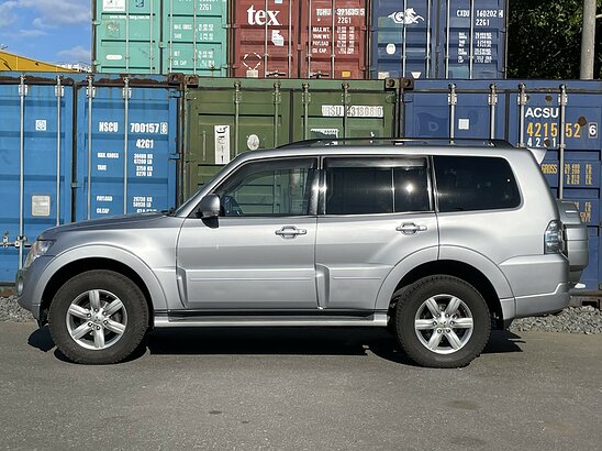 Mitsubishi Pajero 3.0 4WD AT (178 л.с.) Instyle