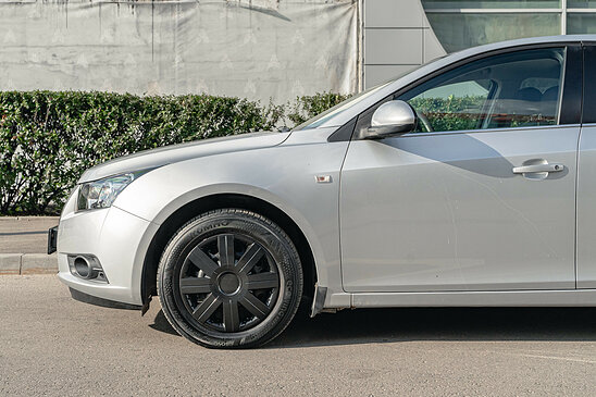 Chevrolet Cruze 1.8 AT (141 л.с.) LT