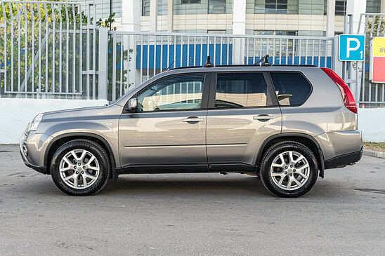 Nissan X-Trail 2.0 4WD CVT (141 л.с.) SE