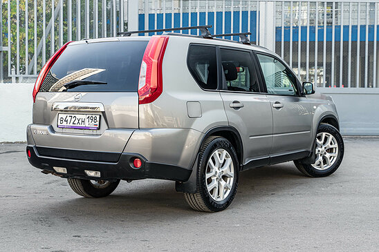 Nissan X-Trail 2.0 4WD CVT (141 л.с.) SE