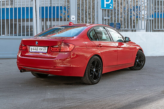 BMW 3 серия 320i 2.0 xDrive AT (184 л.с.) Sport