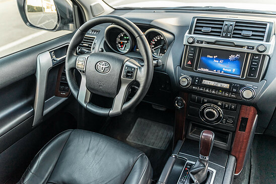 Toyota Land Cruiser Prado 2.8 D AT (177 л.с.) Prestige