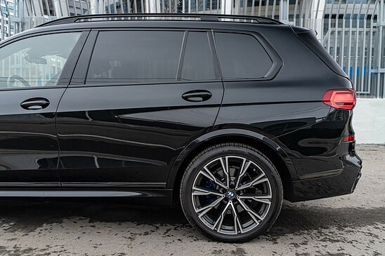 BMW X7 M50d 3.0 xDrive Steptronic (400 л.с.) Special