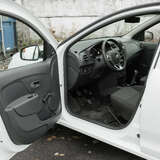 Renault Logan 1.6 MT (82 л.с.) Access